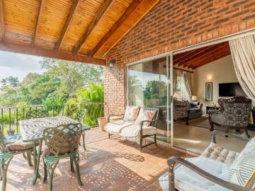 4 Bedroom House For Sale in Kloof