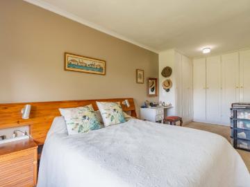 4 Bedroom House For Sale in Kloof