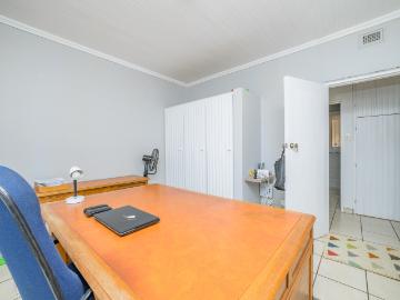4 Bedroom House For Sale in Kloof
