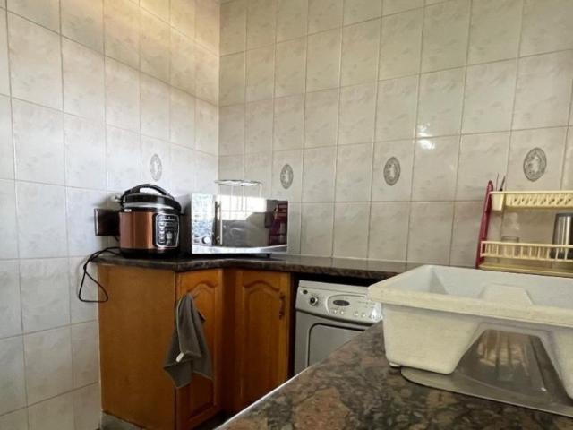 4 Bedroom House For Sale in Hazelpark
