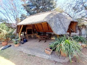 4 Bedroom House For Sale in Hazelpark