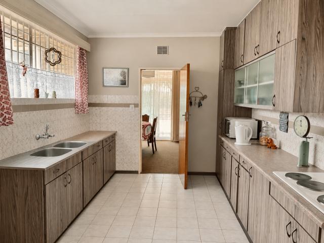 4 Bedroom House For Sale in Hazelpark