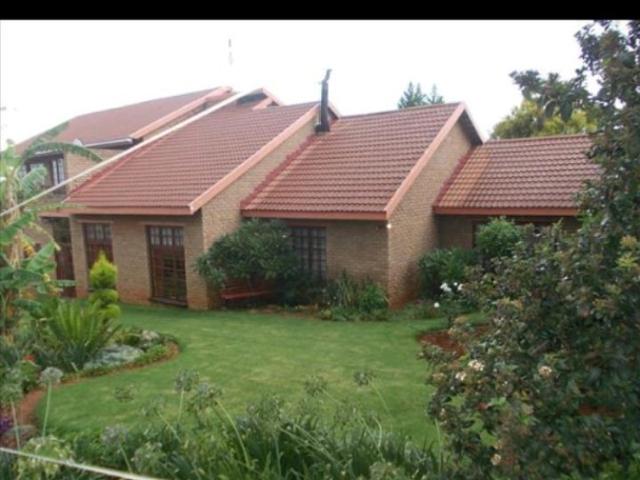 4 Bedroom House For Sale in Hartbeesfontein
