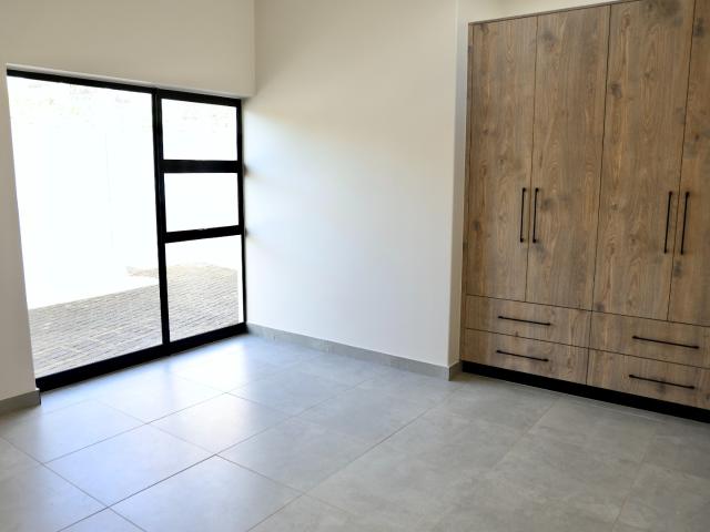 4 Bedroom House For Sale in Hartenbos Heuwels