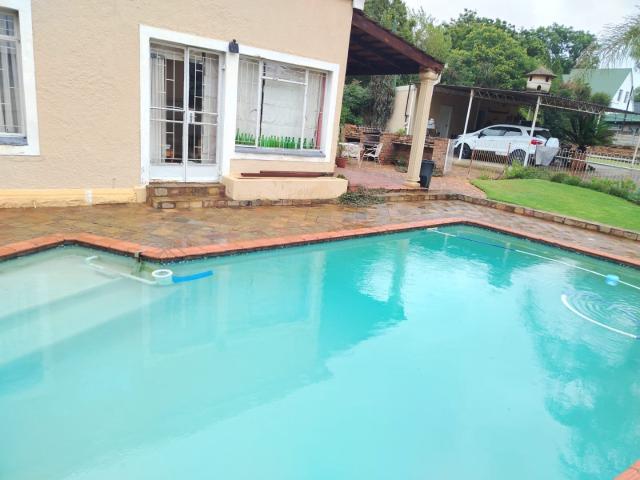 4 Bedroom House For Sale in Heidelberg Central