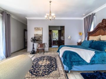 4 Bedroom House For Sale in Henley On Klip