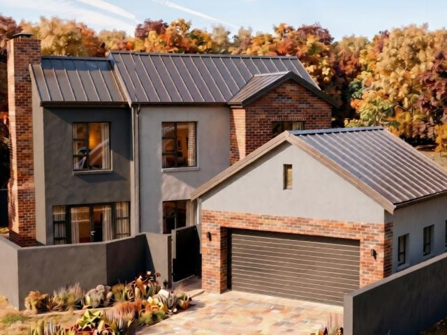 4 Bedroom House For Sale in Heritage Hill