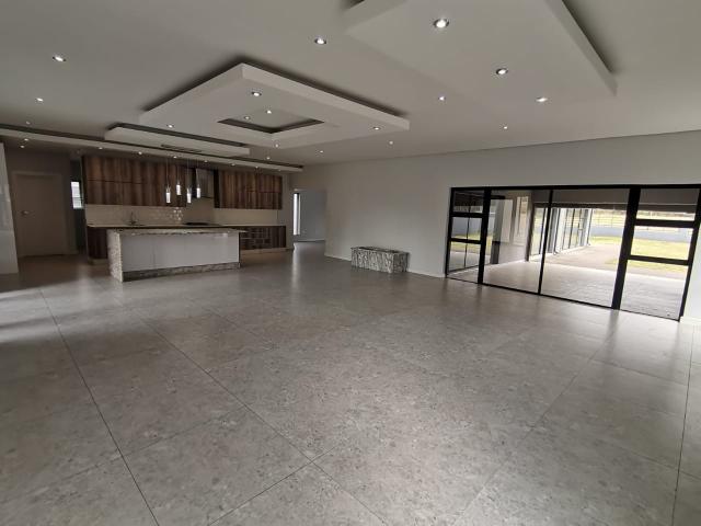 4 Bedroom House For Sale in Heron Banks Golf Estate