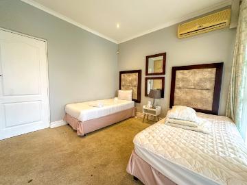 4 Bedroom House For Sale in Herrwood Park