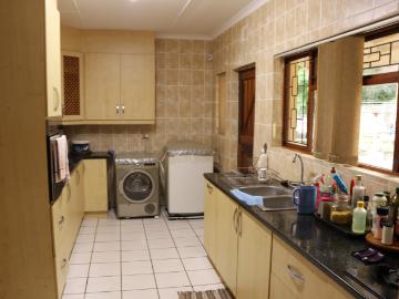 4 Bedroom House For Sale in Hibberdene