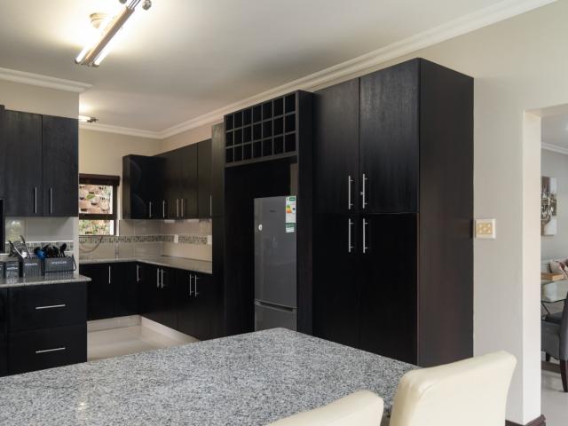 4 Bedroom House For Sale in Hilltop Private Estate