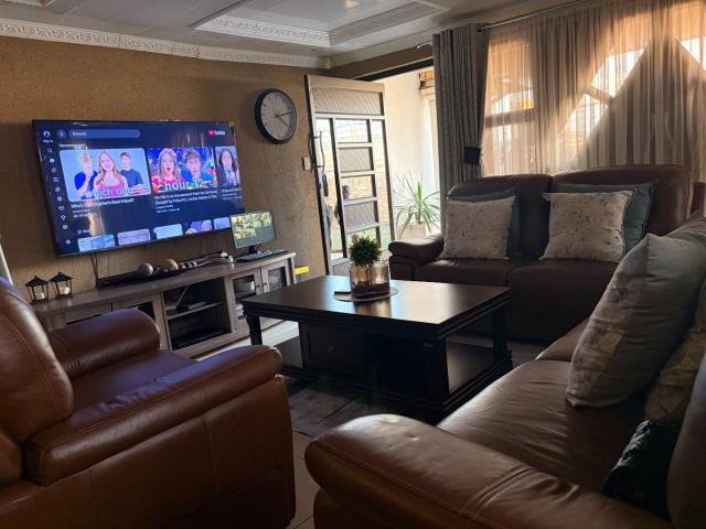 4 Bedroom House For Sale in Imbali