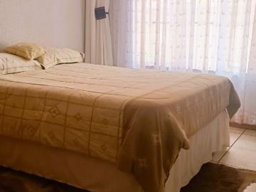 4 Bedroom House For Sale in Ivy Park