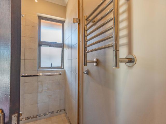 4 Bedroom House For Sale in Izinga Ridge