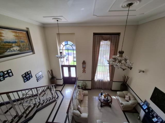 4 Bedroom House For Sale in Izinga Ridge