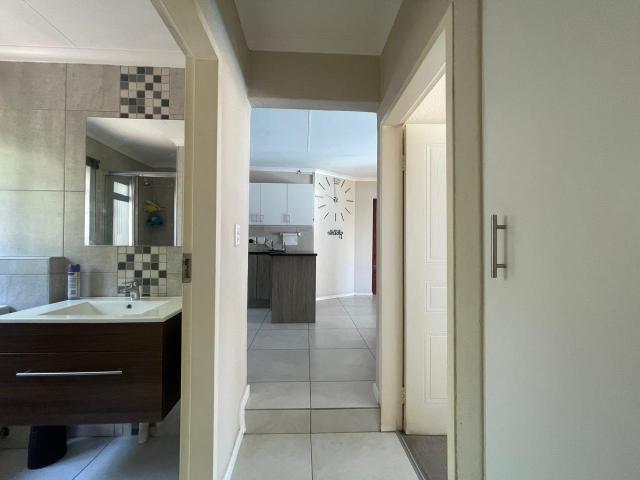 4 Bedroom House For Sale in Jukskei Park