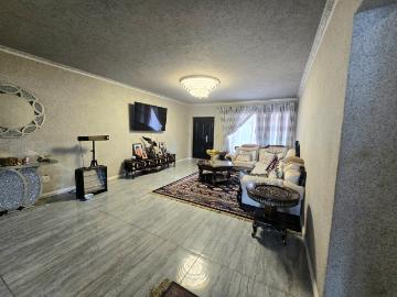 4 Bedroom House For Sale in Ohenimuri