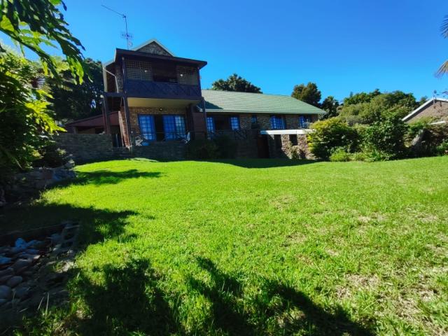 4 Bedroom House For Sale in Old Place
