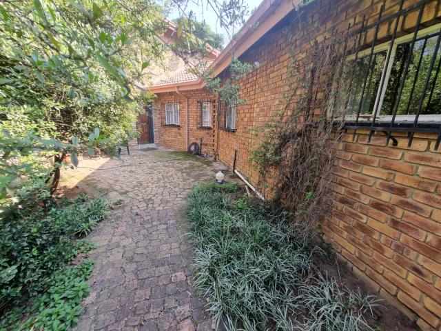 4 Bedroom House For Sale in Ophir AH