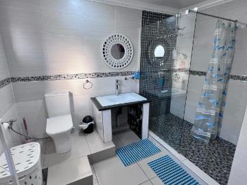 4 Bedroom House For Sale in Ormonde