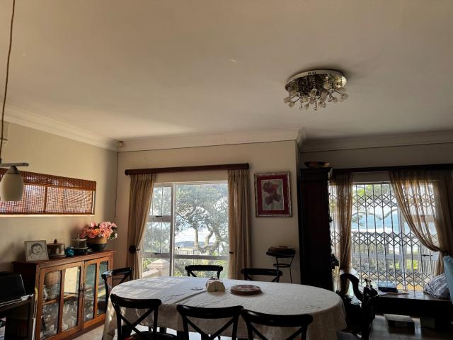 4 Bedroom House For Sale in Oslo Beach