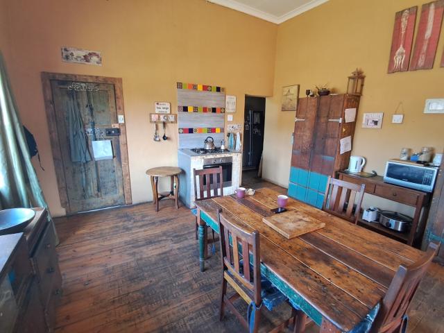 4 Bedroom House For Sale in Oudorp