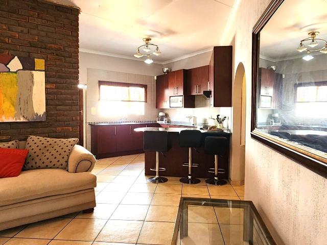 4 Bedroom House For Sale in Overkruin