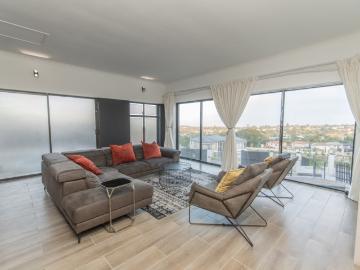 4 Bedroom House For Sale in Lovemore Heights