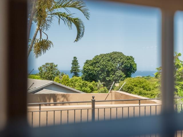 4 Bedroom House For Sale in La Lucia