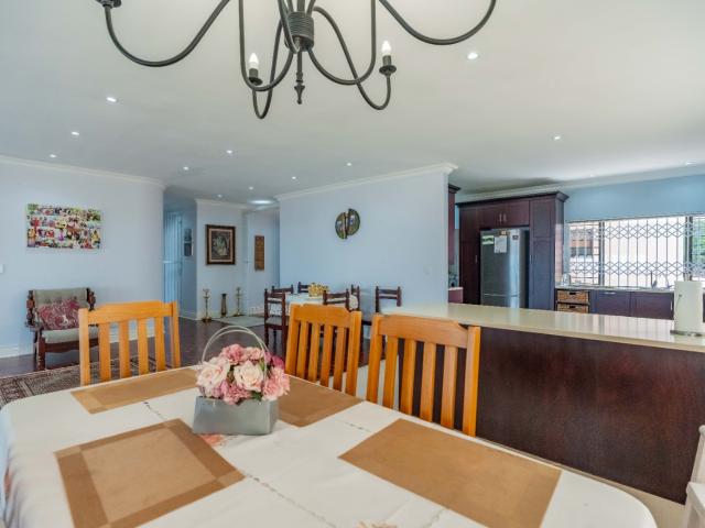 4 Bedroom House For Sale in La Lucia