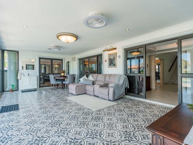 4 Bedroom House For Sale in La Lucia