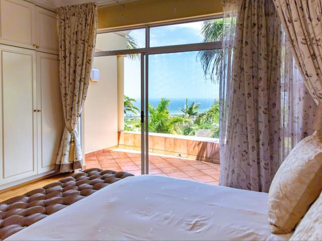 4 Bedroom House For Sale in La Lucia