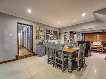 4 Bedroom House For Sale in La Montagne