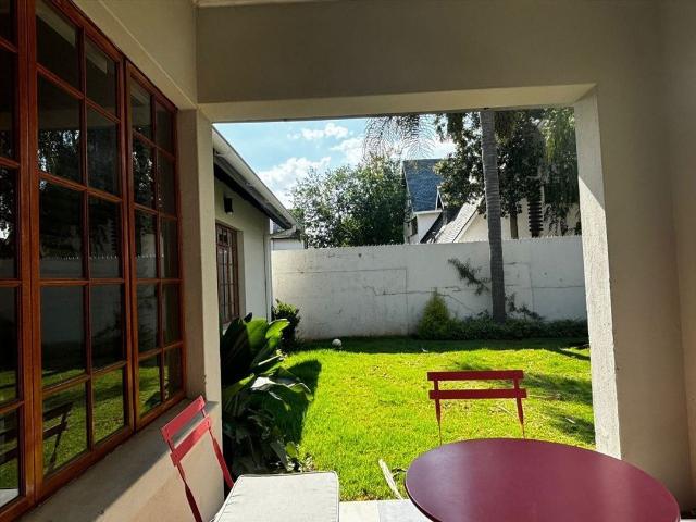 4 Bedroom House For Sale in Lakefield
