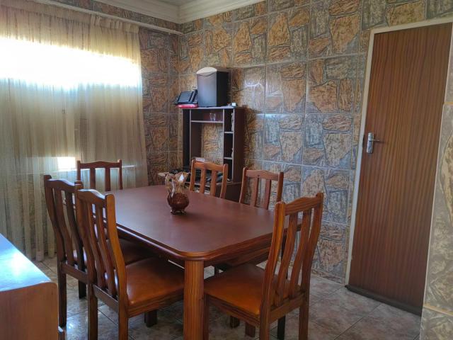 4 Bedroom House For Sale in Lethlabile