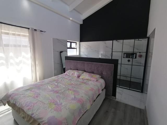 4 Bedroom House For Sale in Levallia