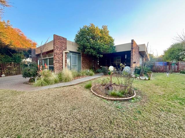 4 Bedroom House For Sale in Lichtenburg
