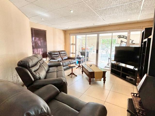 4 Bedroom House For Sale in Lichtenburg
