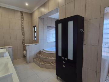 4 Bedroom House For Sale in Linksfield