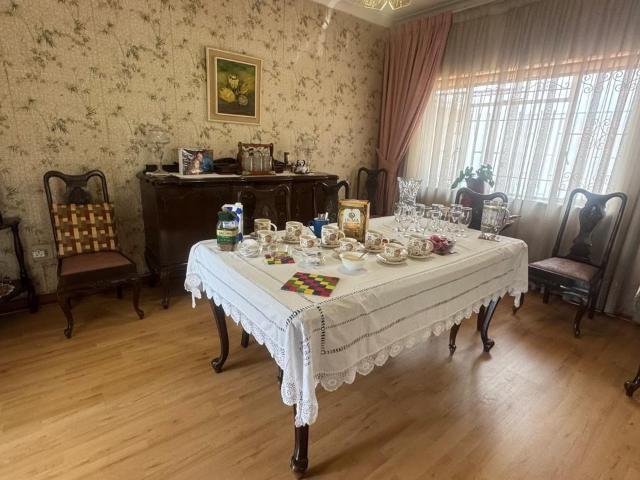 4 Bedroom House For Sale in Linmeyer