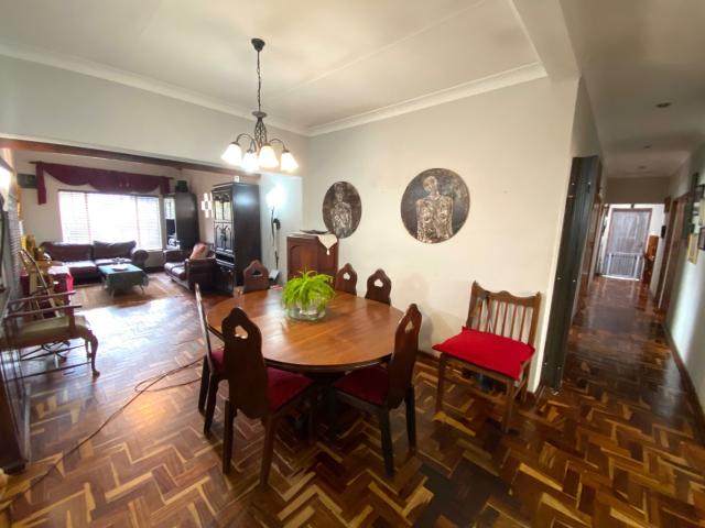 4 Bedroom House For Sale in Lyttelton Manor