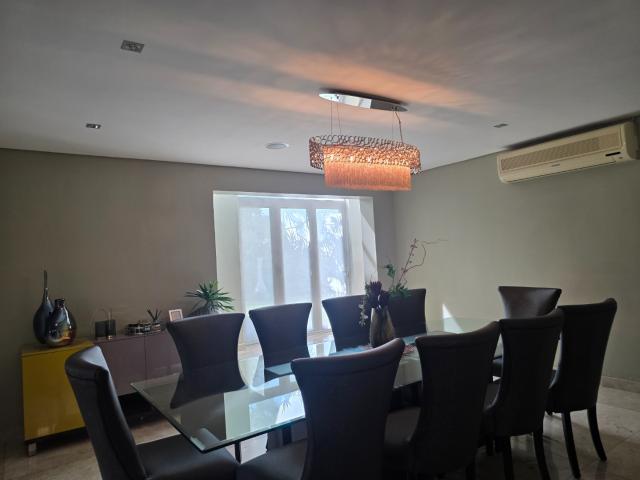 4 Bedroom House For Sale in Mountain Rise