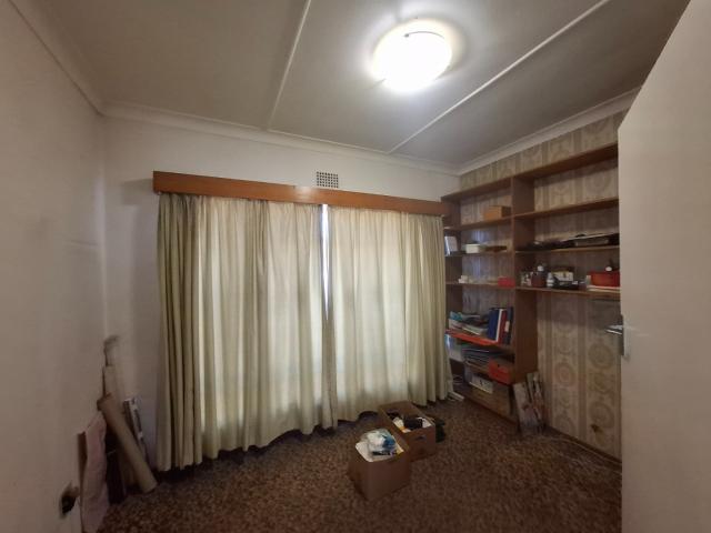 4 Bedroom House For Sale in Mondeor