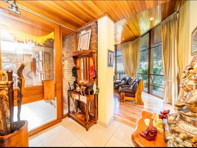 4 Bedroom House For Sale in Mondeor