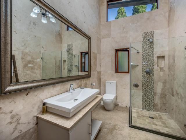 4 Bedroom House For Sale in Morningside