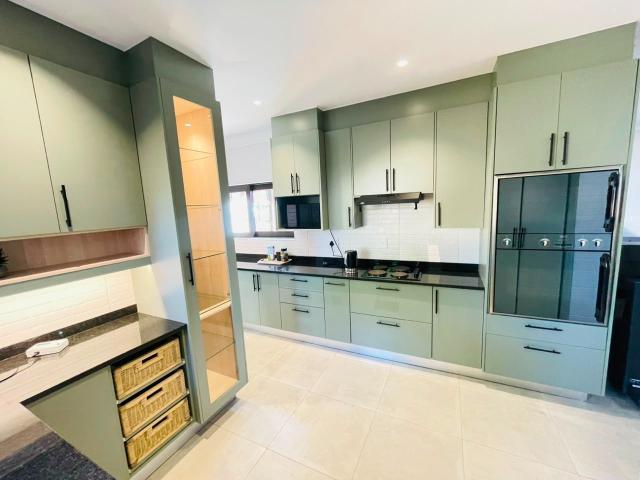 4 Bedroom House For Sale in Magalieskruin