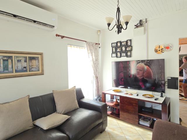 4 Bedroom House For Sale in Magalieskruin