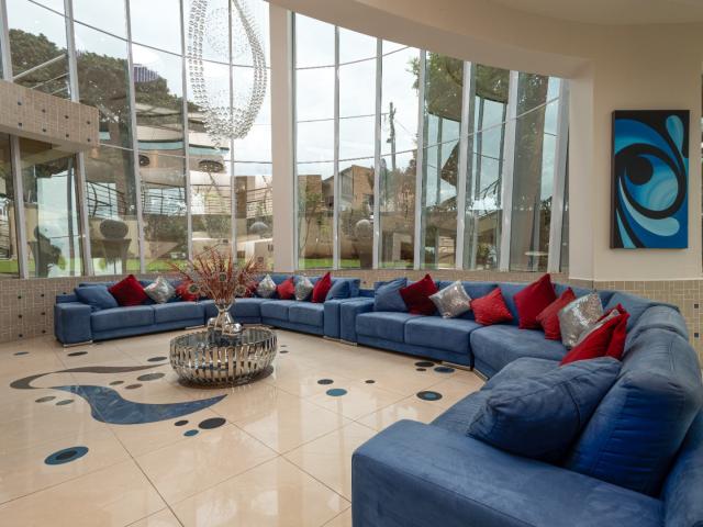 4 Bedroom House For Sale in Malvern