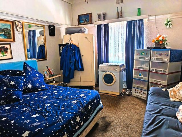 4 Bedroom House For Sale in Malvern