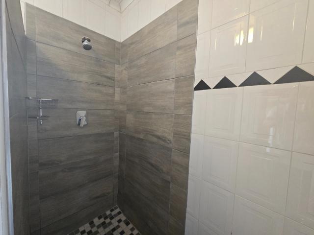 4 Bedroom House For Sale in Malvern